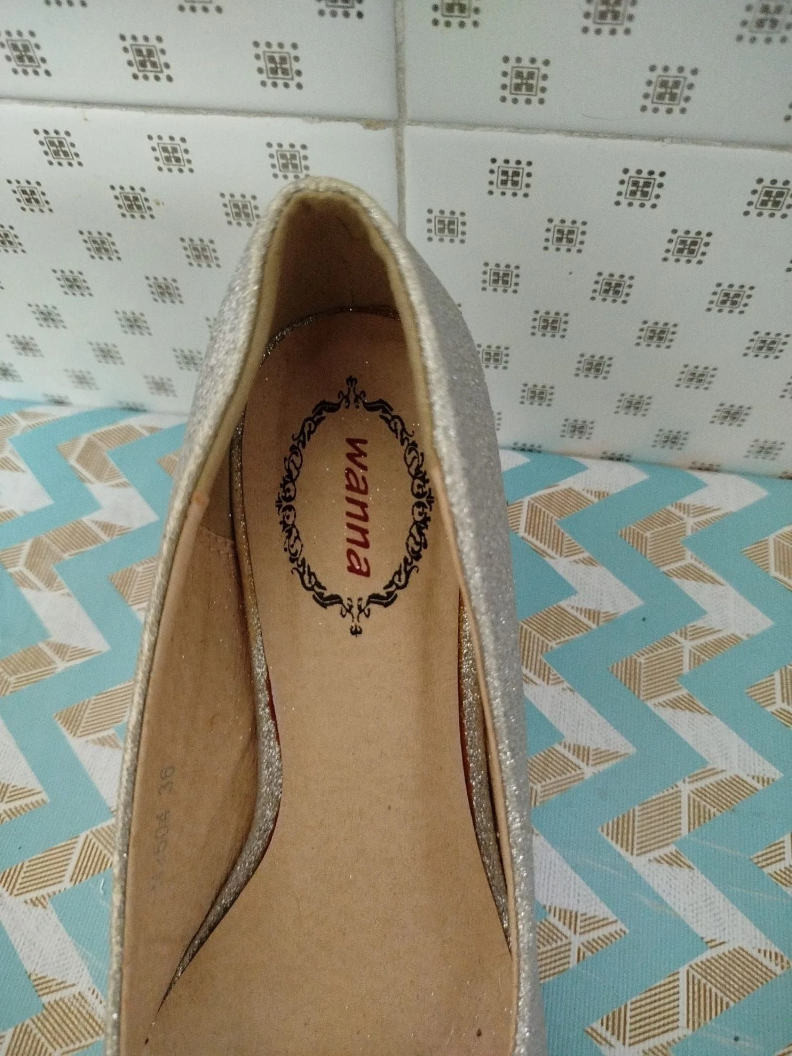 Glanzende hakken maat 36 merk wanna 😍 – photo 4